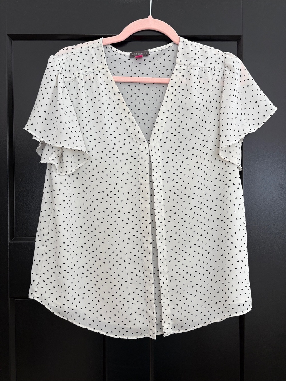 Vince Camuto Off White/Cream Blouse w/ Black Polka Dots,Flutter Sleeves. Size S